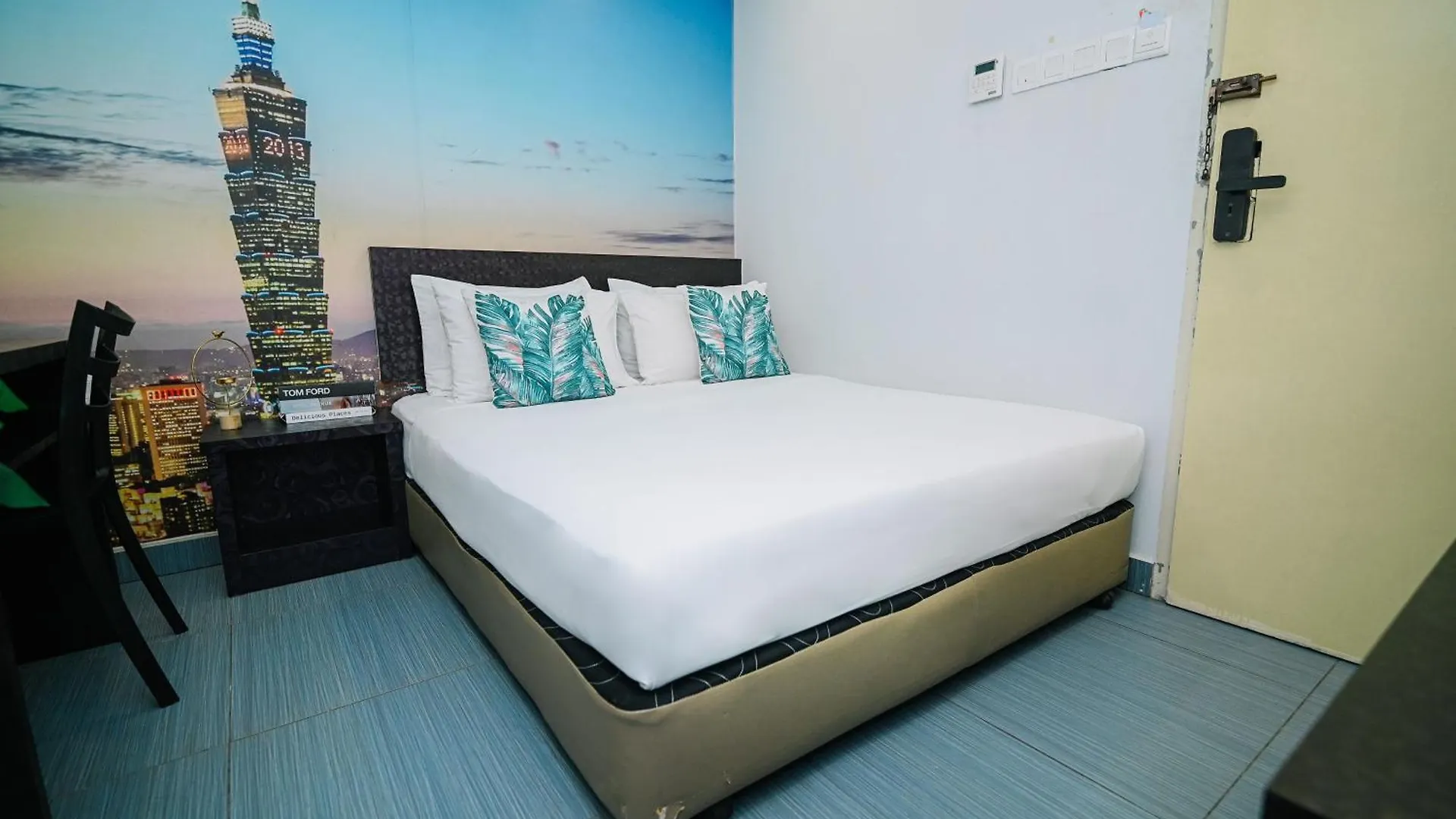 Swing & Pillows - Usj Taipan Subang Jaya Hotel